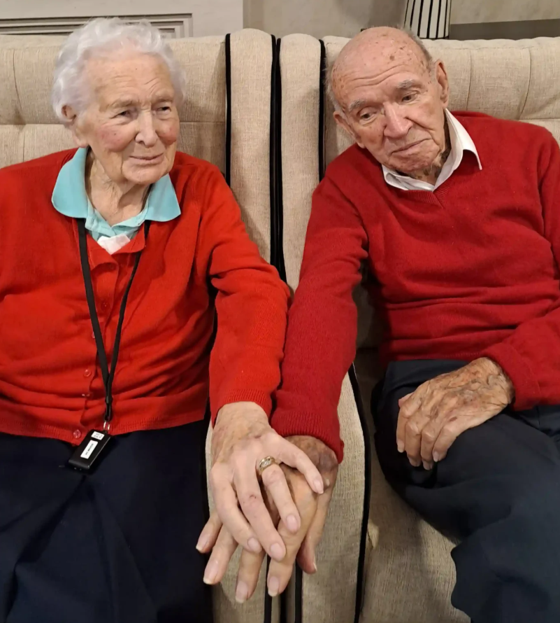 Щаслива пара, яка у шлюбі вже 75 років, розкрила кумедний секрет міцного кохання